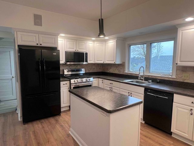 61 Wollaston Ave 2, Arlington, MA 02476