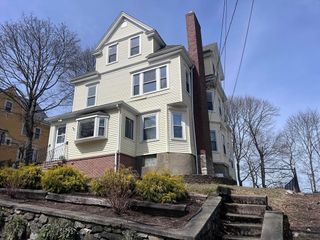 61 Wollaston Ave 2, Arlington, MA 02476