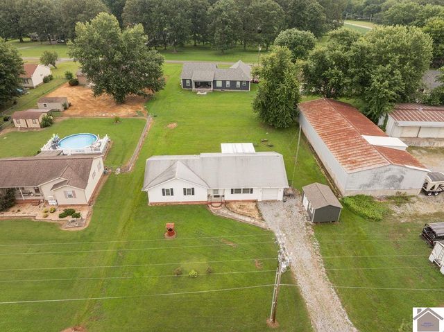 94 Browns Grove Rd., Murray, KY 42071