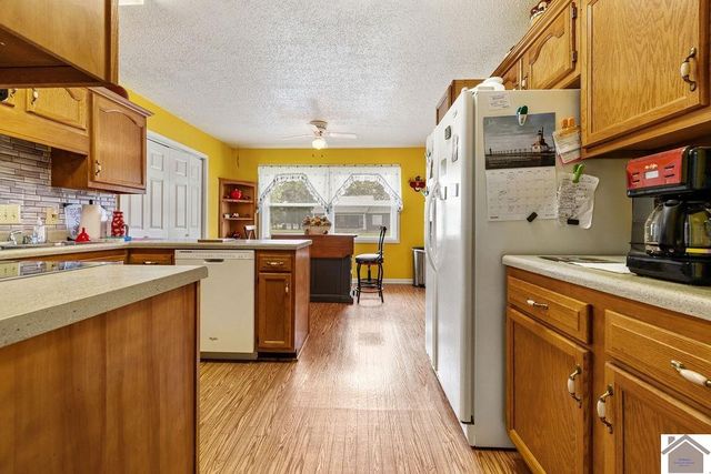 94 Browns Grove Rd., Murray, KY 42071