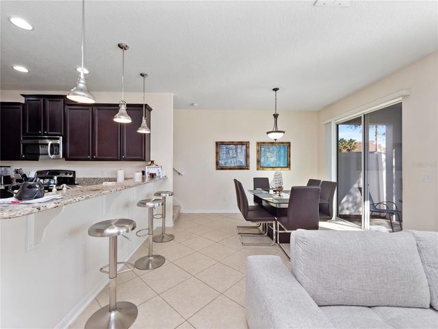 9218 SHEPTON STREET, Orlando, FL 32825