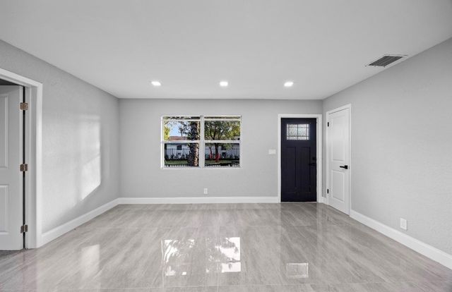 800 NW 6th Ave, Pompano Beach, FL 33060