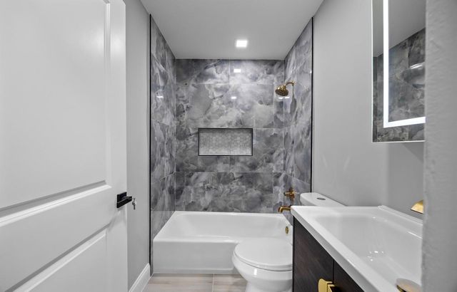 800 NW 6th Ave, Pompano Beach, FL 33060