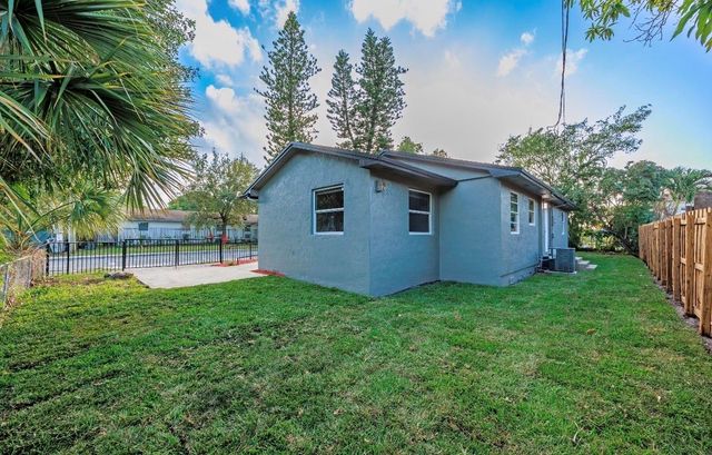 800 NW 6th Ave, Pompano Beach, FL 33060