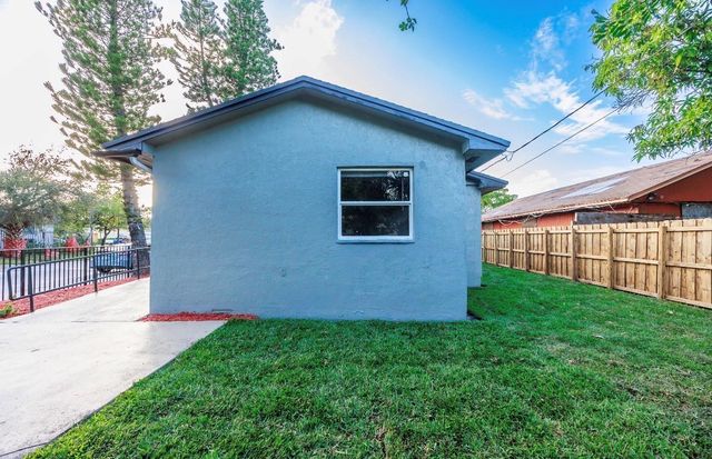 800 NW 6th Ave, Pompano Beach, FL 33060