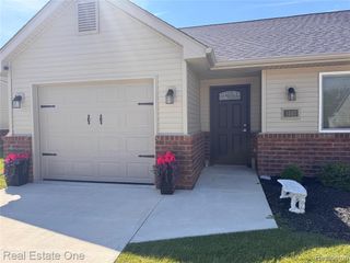 5107 Volterra Drive, Monroe, MI 48161