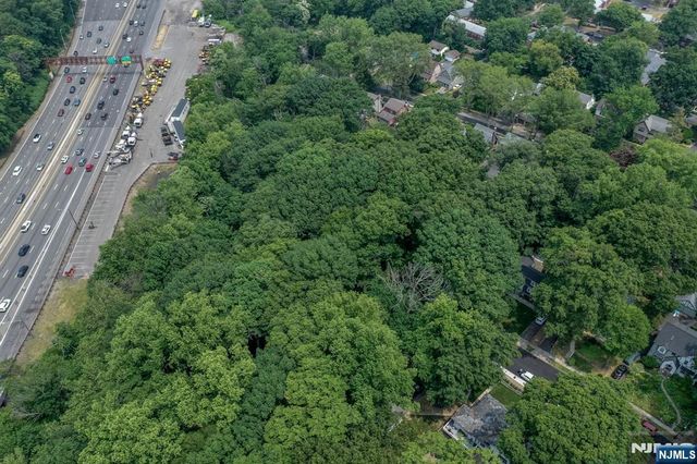 39 Forest Drive, Bloomfield, NJ 07003