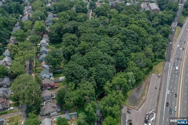 39 Forest Drive, Bloomfield, NJ 07003