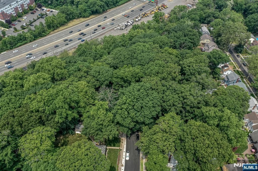 39 Forest Drive, Bloomfield, NJ 07003