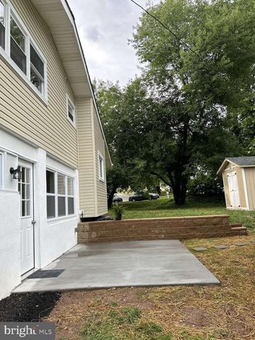 26 CAMELOT DR, Plymouth Meeting, PA 19462