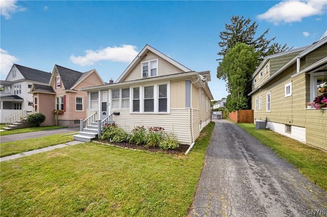 310 Roxford Road South, Salina, NY 13208