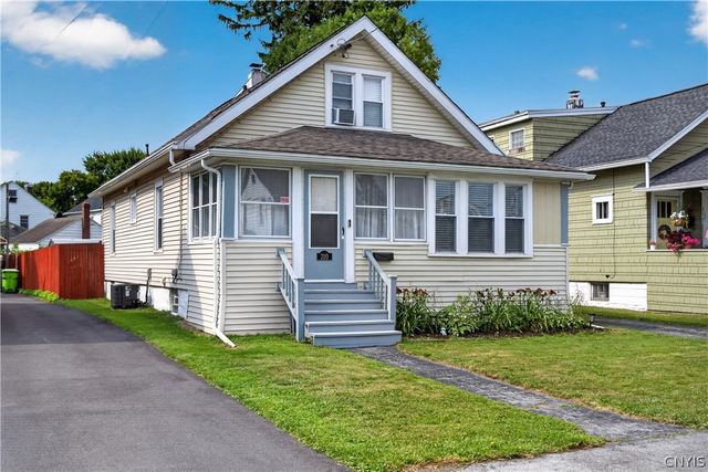 310 Roxford Road South, Salina, NY 13208