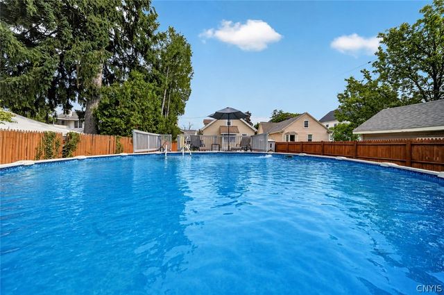 310 Roxford Road South, Salina, NY 13208