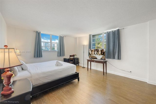 4001 S Ocean Drive 3B, Hollywood, FL 33019