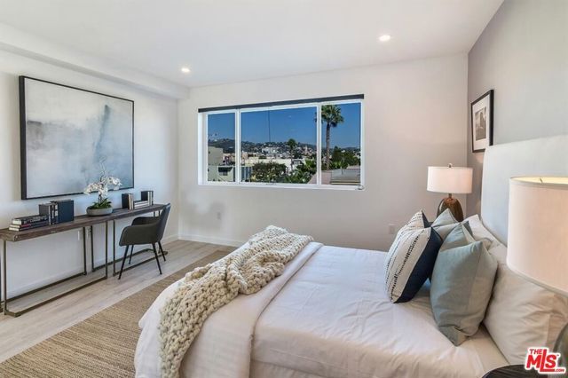 1002 N Hudsoon Avenue 4, Los Angeles, CA 90038