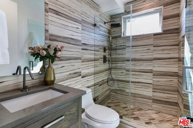 1002 N Hudsoon Avenue 4, Los Angeles, CA 90038