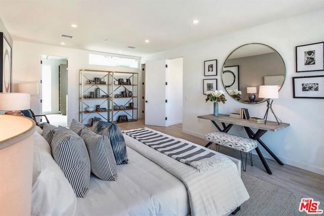 1002 N Hudsoon Avenue 4, Los Angeles, CA 90038