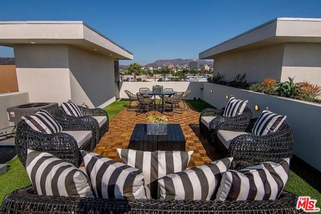 1002 N Hudsoon Avenue 4, Los Angeles, CA 90038