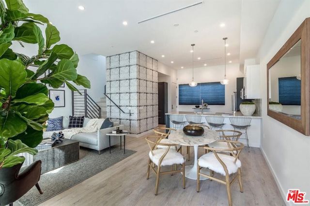 1002 N Hudsoon Avenue 4, Los Angeles, CA 90038