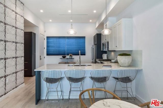 1002 N Hudsoon Avenue 4, Los Angeles, CA 90038