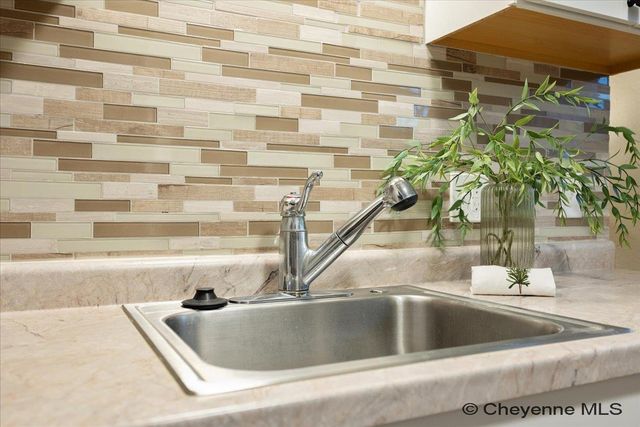 1911 E 17TH ST, Cheyenne, WY 82001