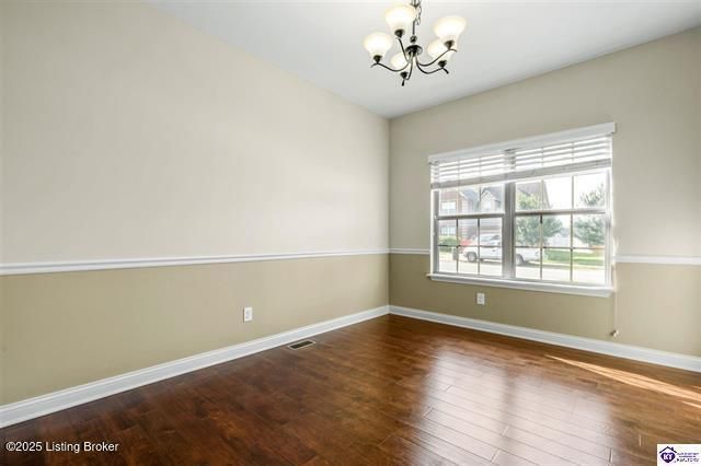 218 Sangria Dr, Vine Grove, KY 40175