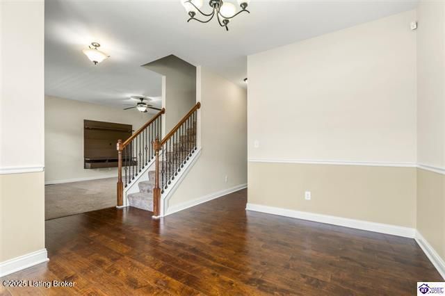 218 Sangria Dr, Vine Grove, KY 40175