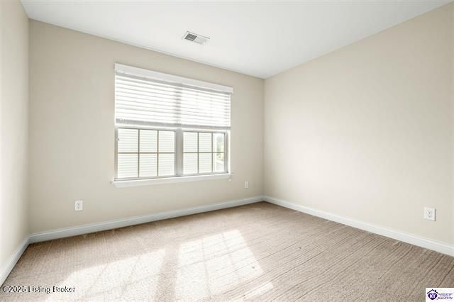 218 Sangria Dr, Vine Grove, KY 40175
