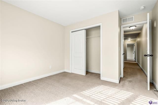 218 Sangria Dr, Vine Grove, KY 40175