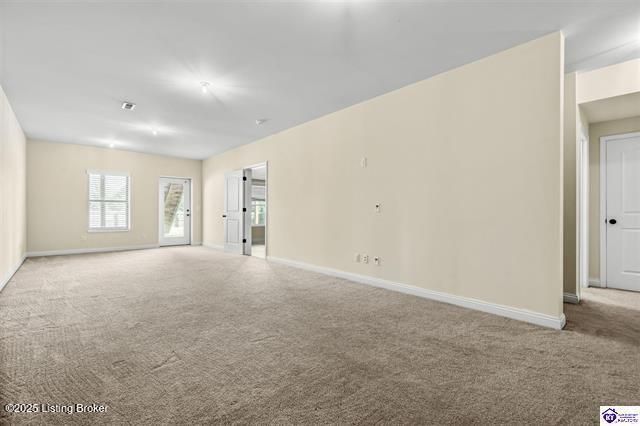 218 Sangria Dr, Vine Grove, KY 40175