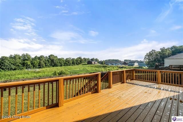 218 Sangria Dr, Vine Grove, KY 40175