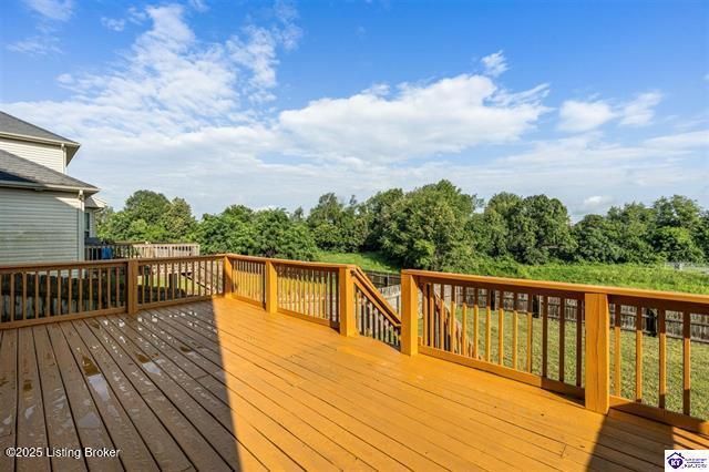218 Sangria Dr, Vine Grove, KY 40175