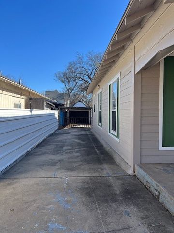 714 N Commerce Street, Gainesville, TX 76240
