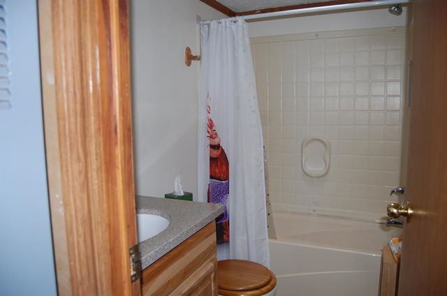 7006 Lake Street, Loudon, NH 03307