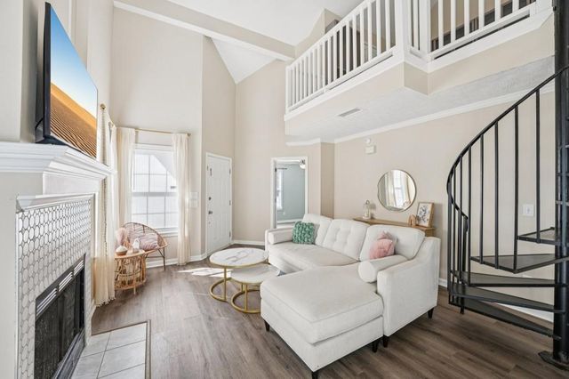 1346 Yorkshire Lane, Woodstock, GA 30188