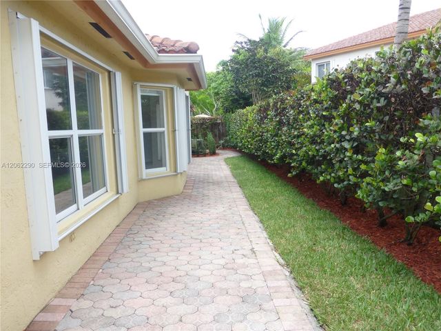 11236 NW 58th Terrace, Doral, FL 33178