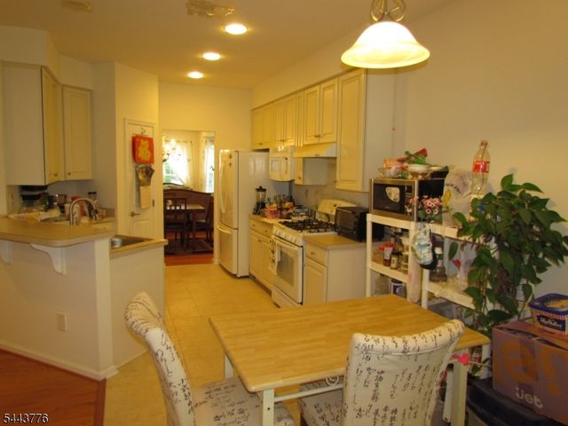 51 Parkside Ln, Mine Hill Twp., NJ 07803