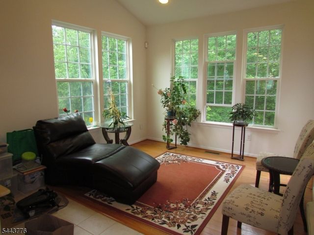 51 Parkside Ln, Mine Hill Twp., NJ 07803