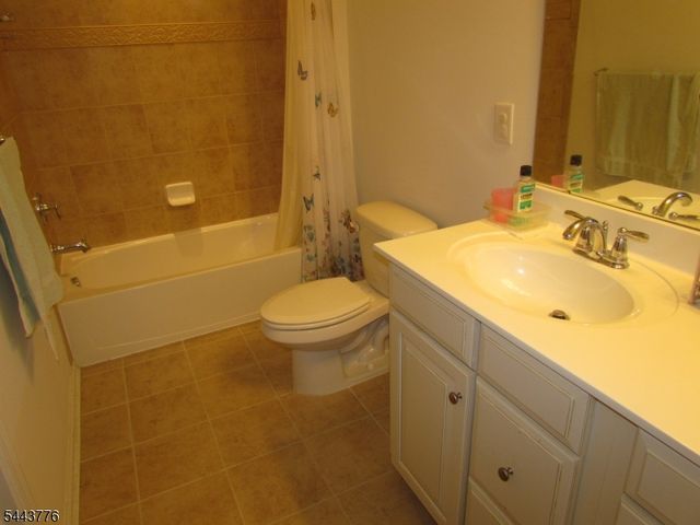 51 Parkside Ln, Mine Hill Twp., NJ 07803