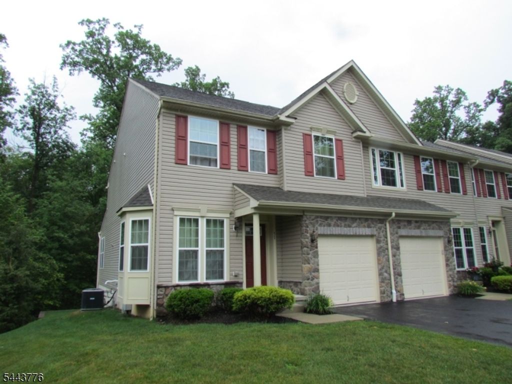 51 Parkside Ln, Mine Hill Twp., NJ 07803