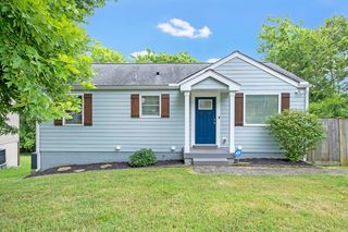3821 Sentinel Dr, Nashville, TN 37209
