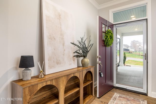 225 Cedar Branch Tr, Lenoir City, TN 37772