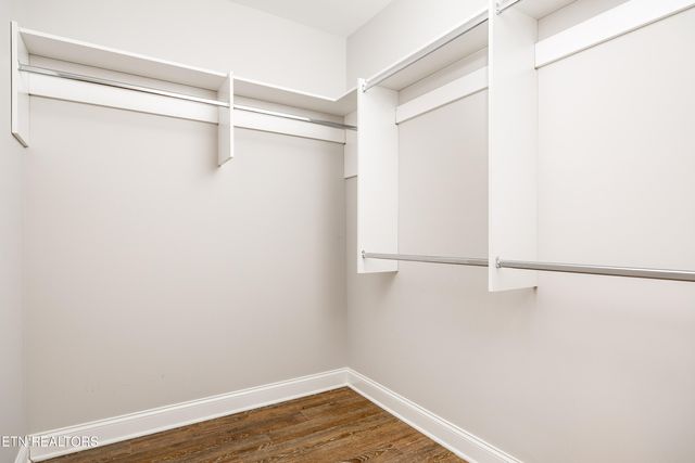 225 Cedar Branch Tr, Lenoir City, TN 37772