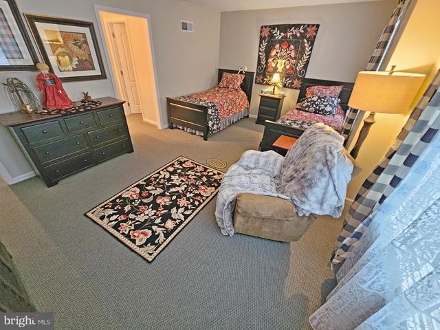 45 FIELDCREST LN, Ephrata, PA 17522