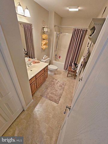 45 FIELDCREST LN, Ephrata, PA 17522