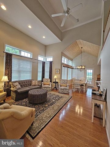 45 FIELDCREST LN, Ephrata, PA 17522