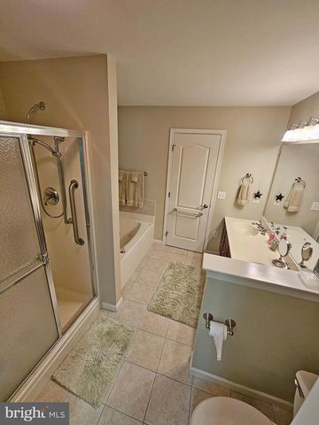 45 FIELDCREST LN, Ephrata, PA 17522