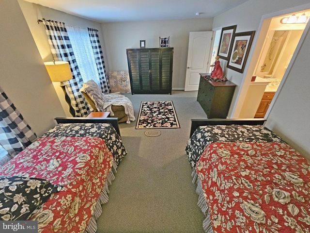 45 FIELDCREST LN, Ephrata, PA 17522