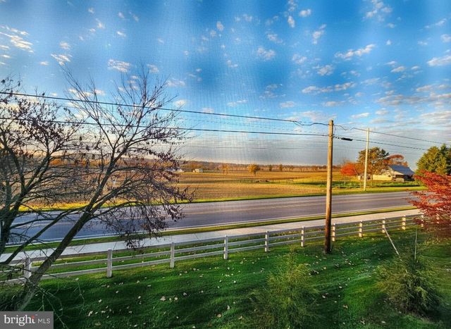 45 FIELDCREST LN, Ephrata, PA 17522