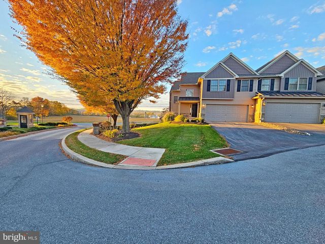 45 FIELDCREST LN, Ephrata, PA 17522